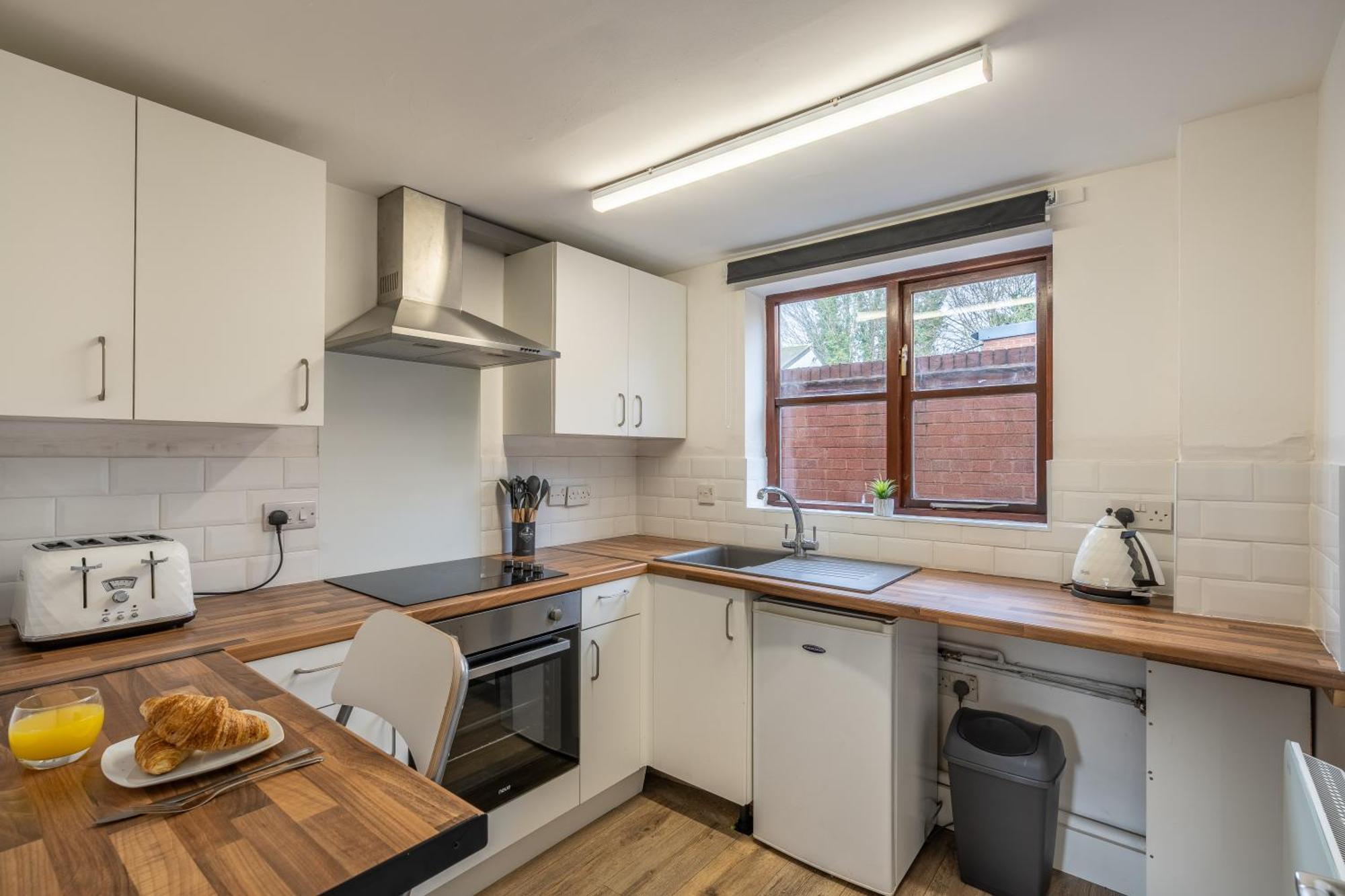 Modern Studio Flat In Wellington, Telford ويلينغتون المظهر الخارجي الصورة